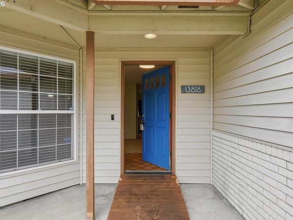 2nd image of 13818 NE 45th St