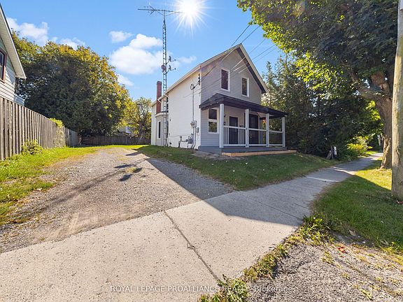 5th image of 141 Ontario St