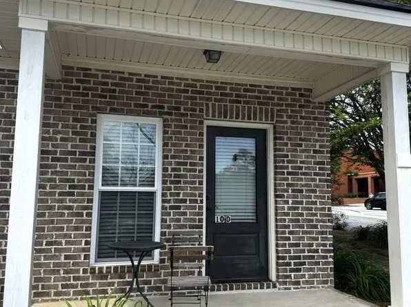 10 E Grady St, Statesboro, GA 30458