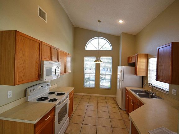 5th image of 4316 Bayside Dr