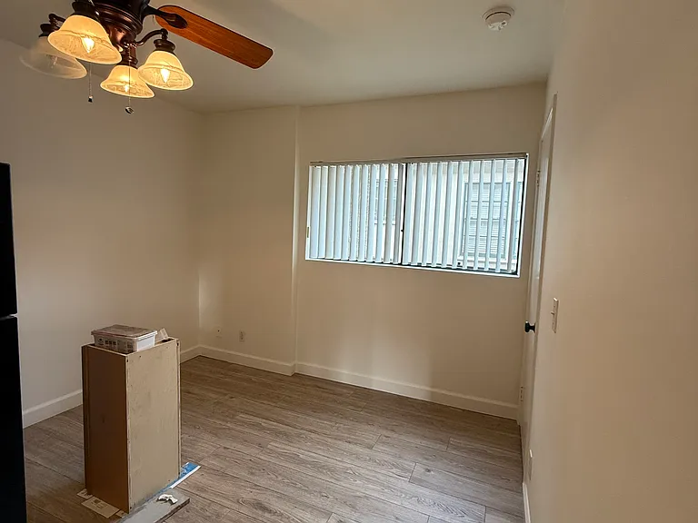 10330 Riverside Dr #B — Photo 5