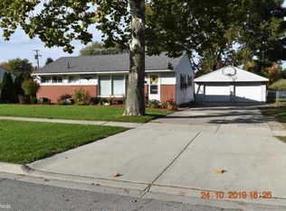 36419 Madison St, Richmond, MI 48062