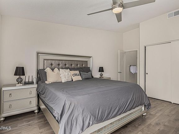 5th image of 6230 N 33rd Avenue #135