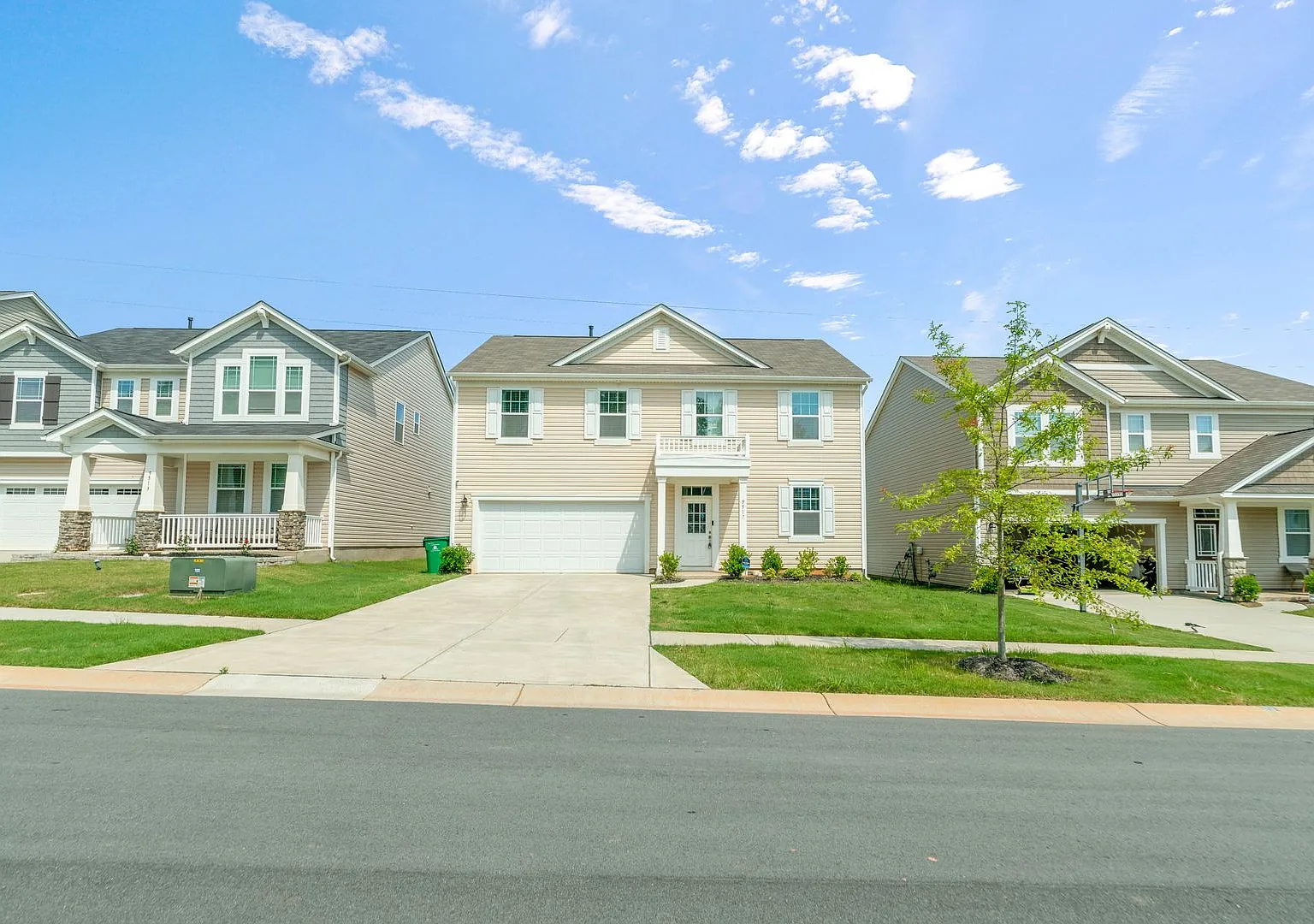 3 Bedroom Single Family Home — Photo 2
