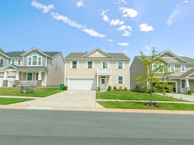 9517 Harvard Oak Ct — Photo 2