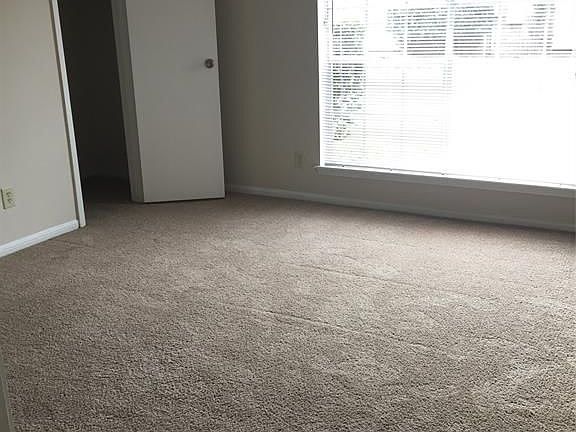 3rd image of 1112 Lyric Ln #7