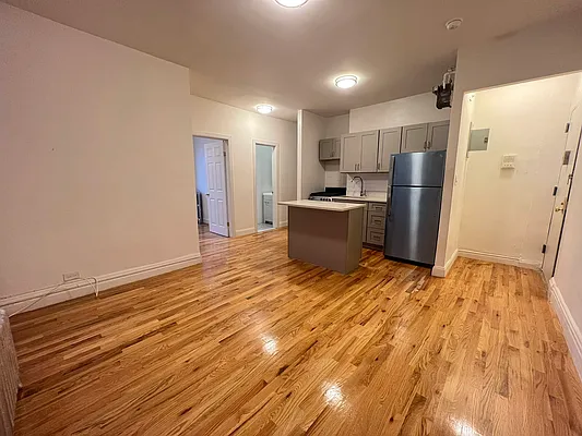 Rented by Bruma Realty LLC | media 3