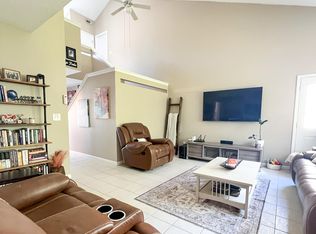 900 Bay Dr, Niceville, FL 32578