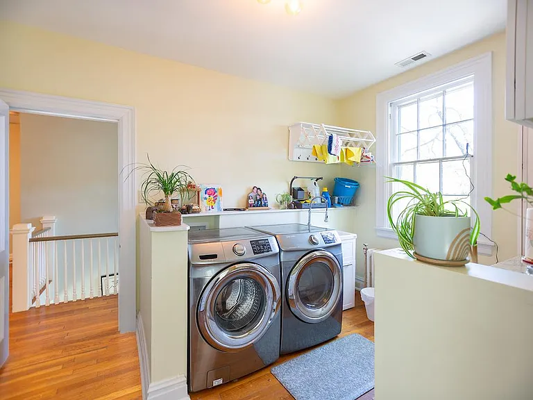 1005 Minerva Ave — Photo 24