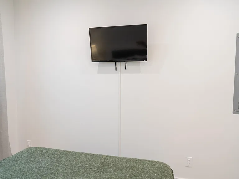 6337 Agnes Ave — Photo 33