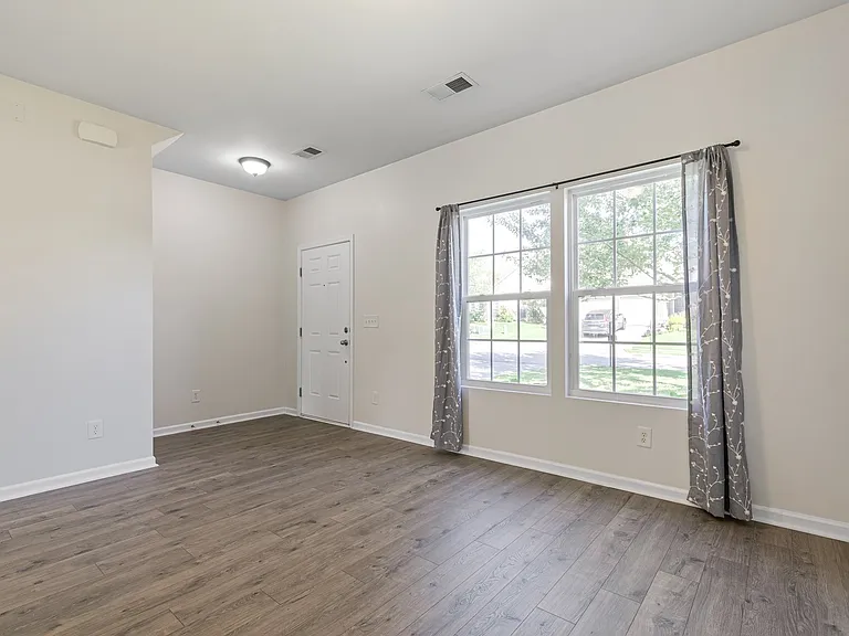 1006 Solomon Ln — Photo 15