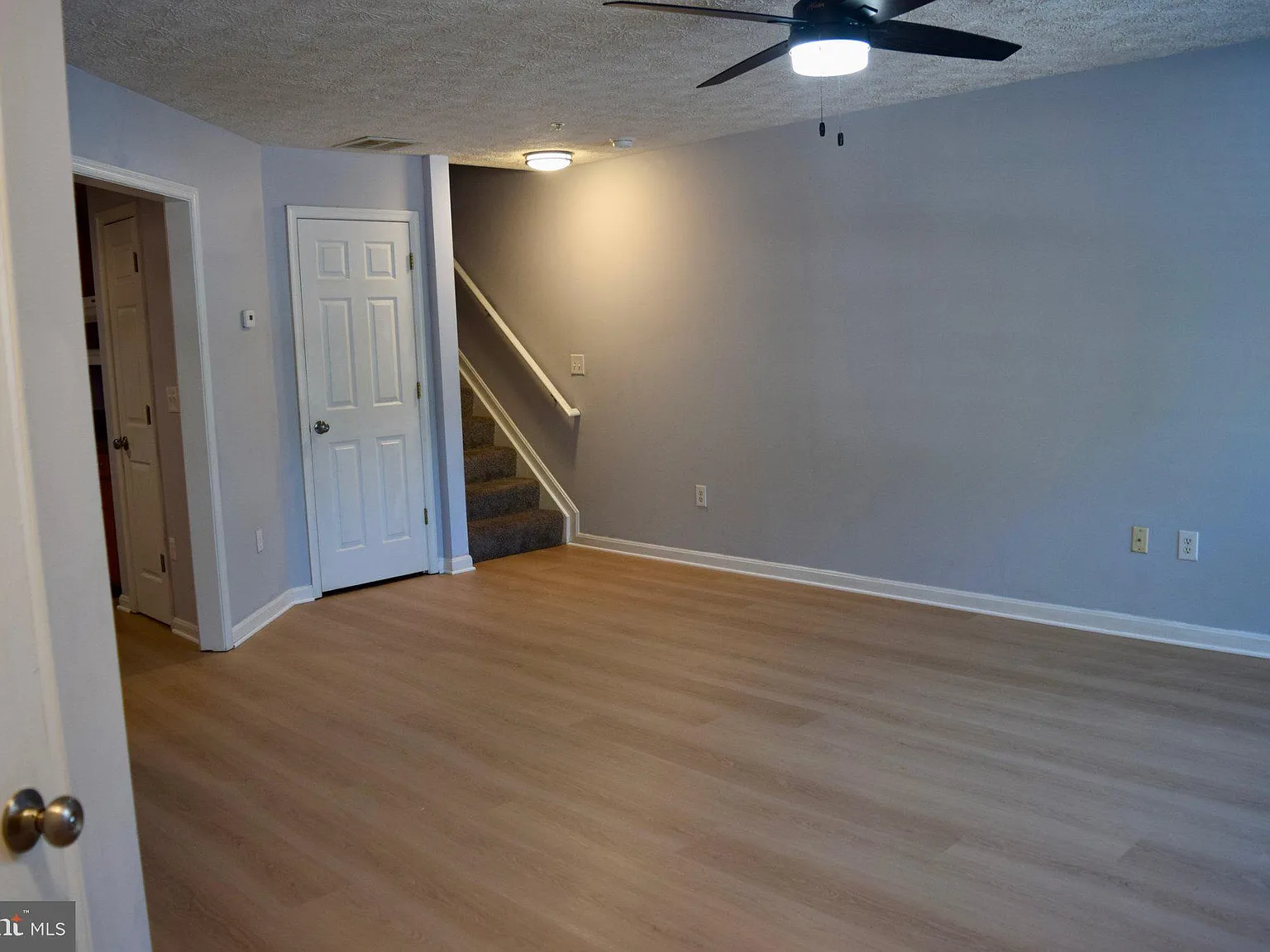 3 bed, 2.5 bath, 1694 sqft, $2,550 — Photo 4