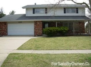 1025 Country Dr, Shorewood, IL 60404