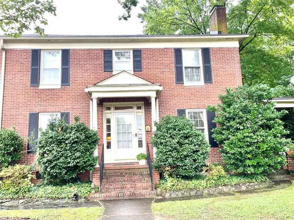 710 Sunset Dr, High Point, NC 27262