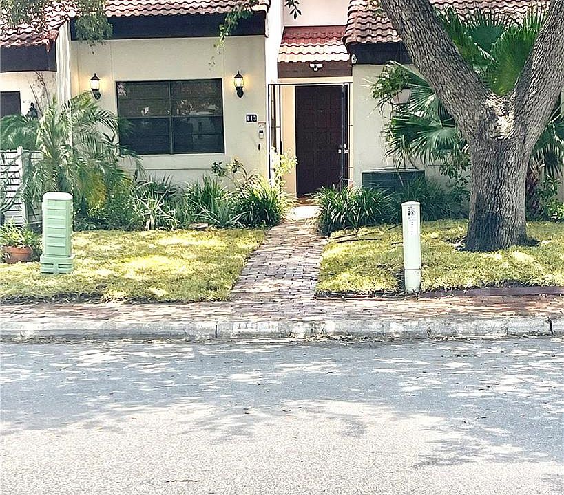 1st image of 113 E Shasta Ave