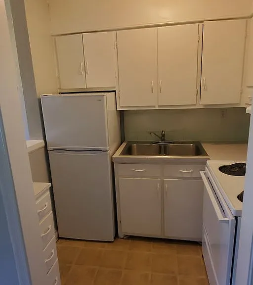 4160 James St #12 — Photo 5