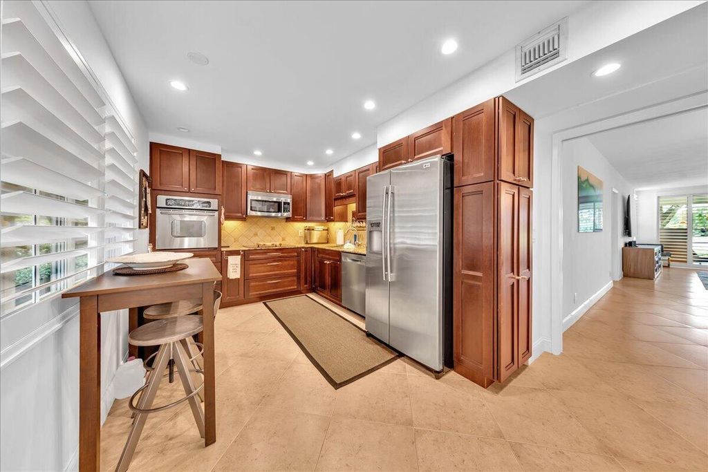 3505 Oaks Way #109, Pompano Beach