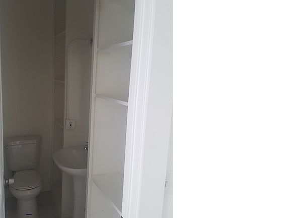 5th image of 2820 W 8th St #6