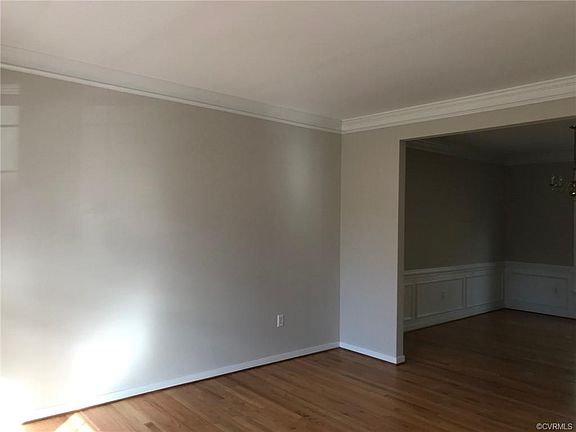 3rd image of 10413 Scenic Pl