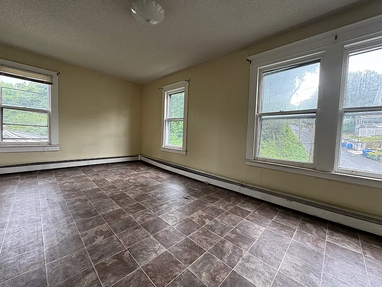 415 Waterville St #3 — Photo 12