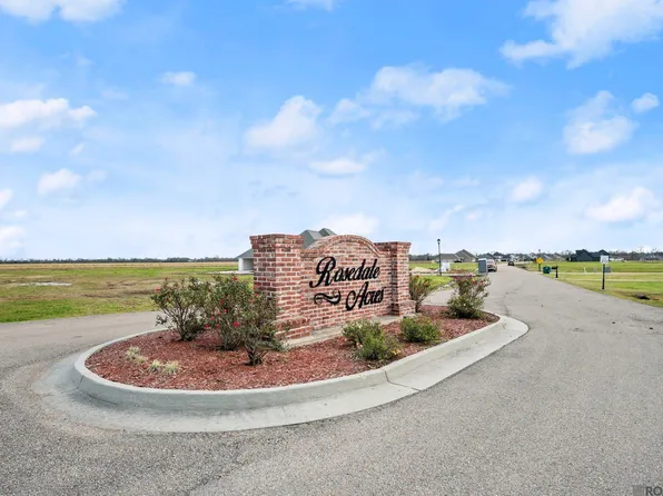 412 Harvest Ln, Port Allen, LA 70767