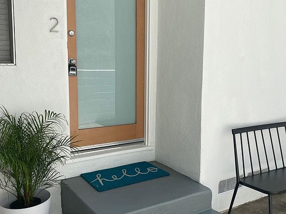 4th image of 3733 S Centinela Ave #2