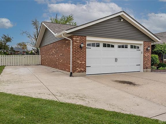 5th image of 3636 Meadowcourt Dr