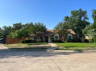 932 Cherokee Trl, Plano, TX 75023