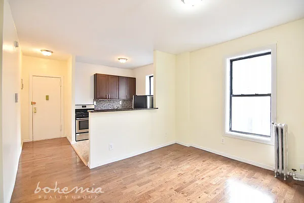 Rented by Bohemia Realty Group | media 7