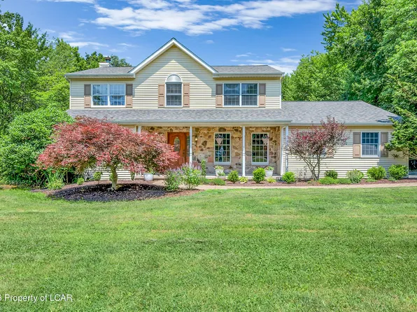 25 Doe Run Trl, Mountain Top, PA 18707