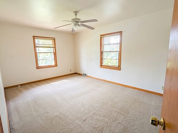 5th image of 2759 S Howell Ave