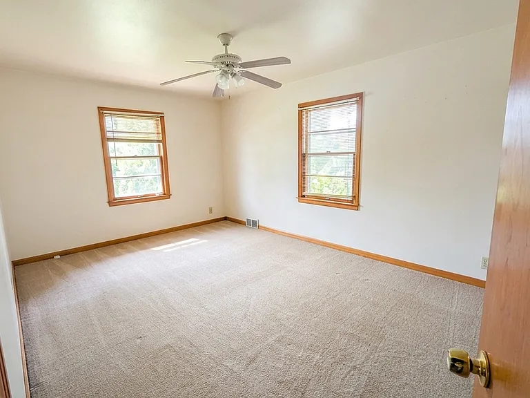 2759 S Howell Ave — Photo 5