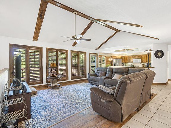4th image of 5435 S Woodcliffe Drive