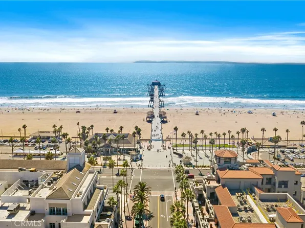 8238 Noelle Dr, Huntington Beach, CA 92646