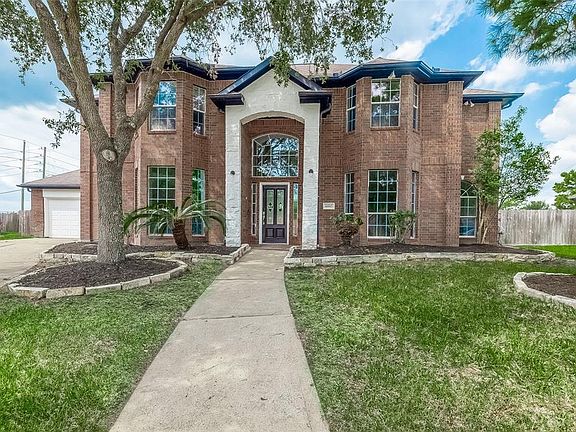 2nd image of 6003 Bristlecone Ln