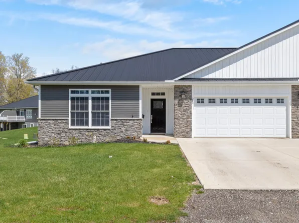 243 Auseon Ct, Hillsdale, MI 49242