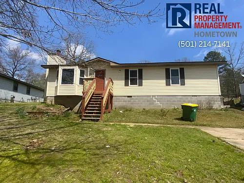 38 Compass Point St Photo 1
