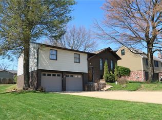 114 Fairview Dr, Irwin, PA 15642