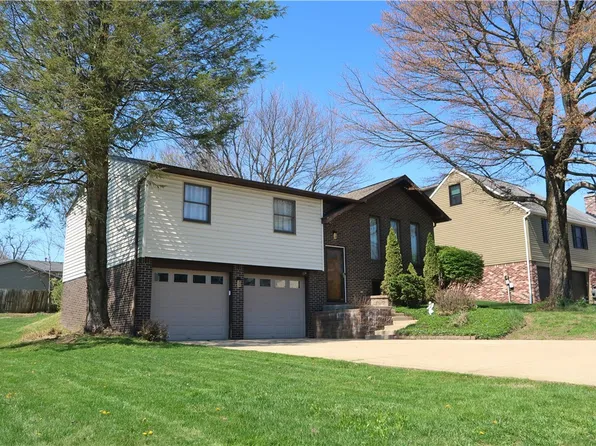 114 Fairview Dr, Irwin, PA 15642
