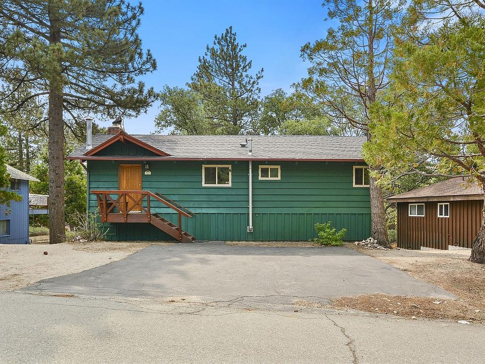 1st image of 707 Dahlia Dr