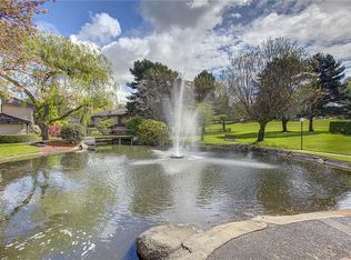 10721 Glen Acres Dr S, Seattle, WA 98168