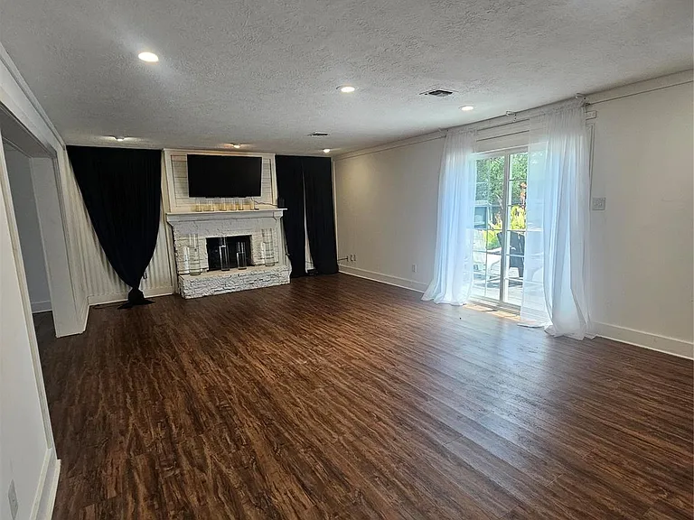 17911 Beaver Creek Dr — Photo 9