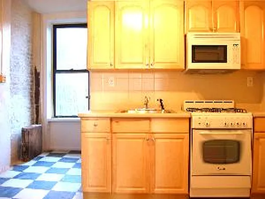 Rented by Corcoran | media 28