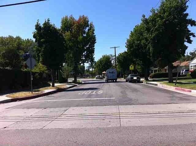 2nd image of 5061 Lindley Ave