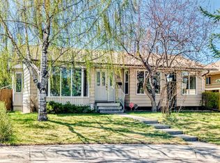 316 N Glamorgan Pl SW, Calgary, AB T3E 6M2