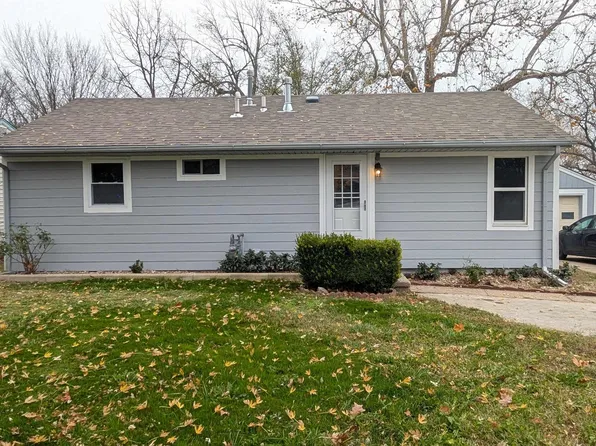 3234 SE Keystone Ave, Topeka, KS 66605