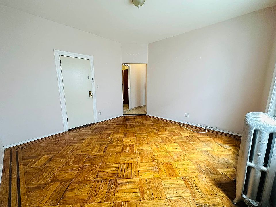 1st image of 1867 W 6th St #2J