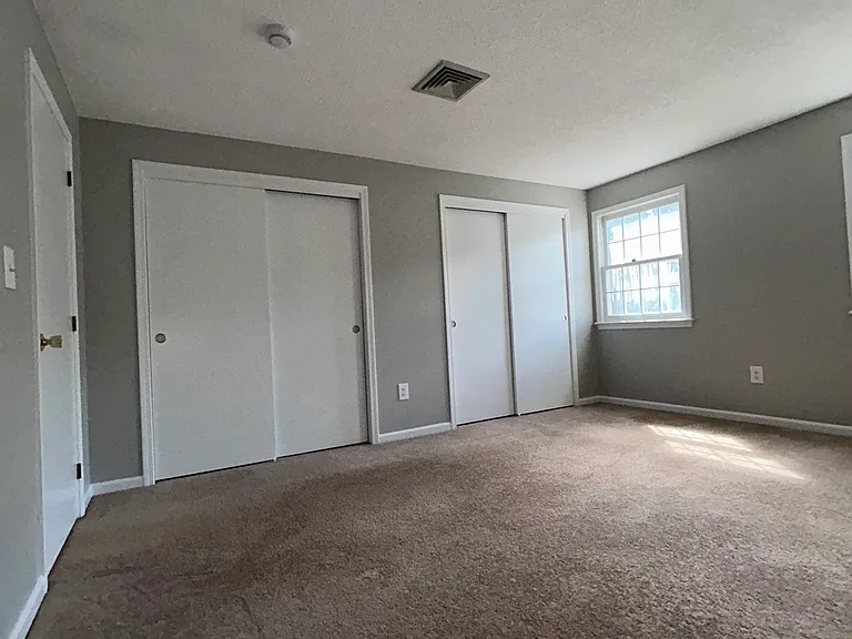534 Fox Hollow Dr — Photo 9