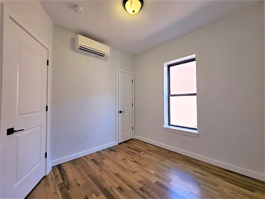 Rented by Oxford Property Group | media 8