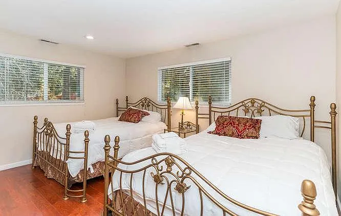 395 Sherwood Dr — Photo 5